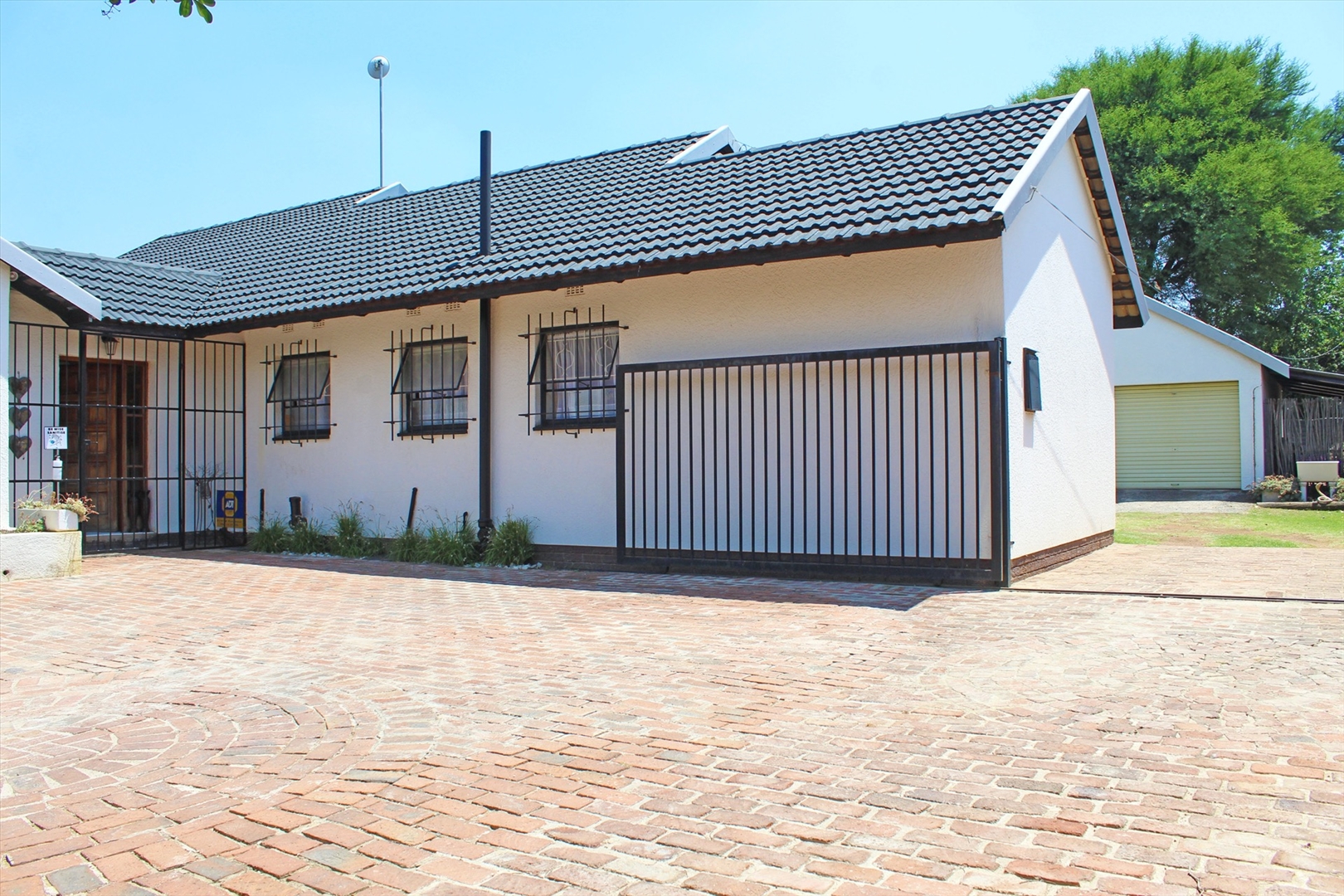 Brackenhurst, Alberton properties and houses to rent 1 to 16 of 16