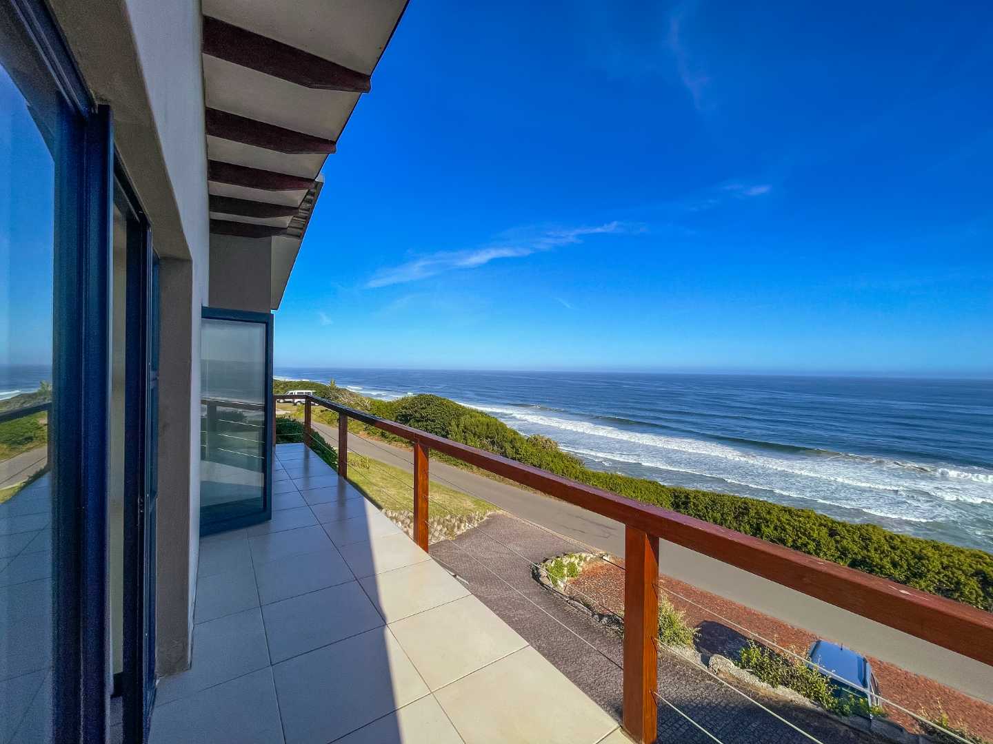 Dual Living House for Sale in Wilderness Central with Ocean Views and Ample Parking 2230719