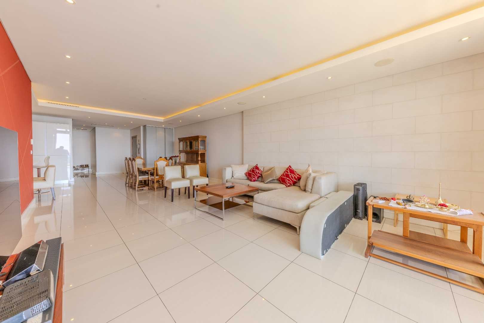 2 Bedroom Apartment in Houghton Estate For Sale R15,200,000 2328973