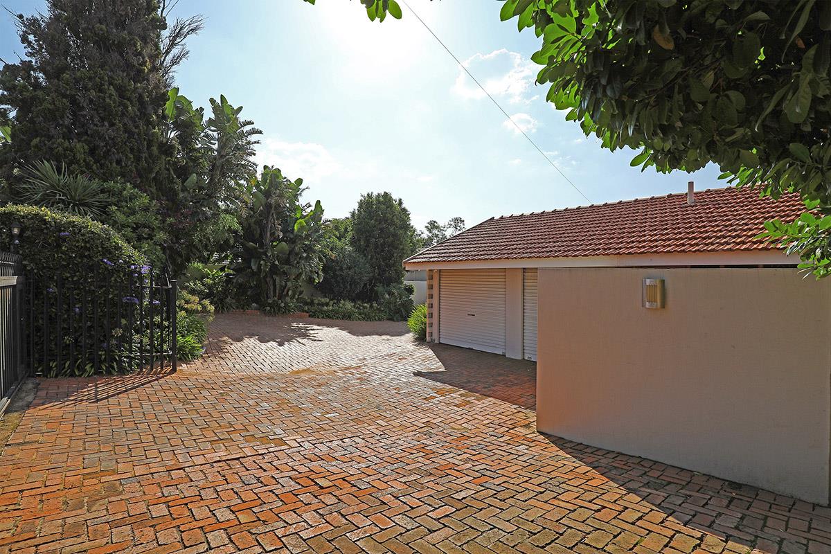 4 Bedroom House For Sale in Glenhazel, 69 Sunny Rd 2109424 MyProperty