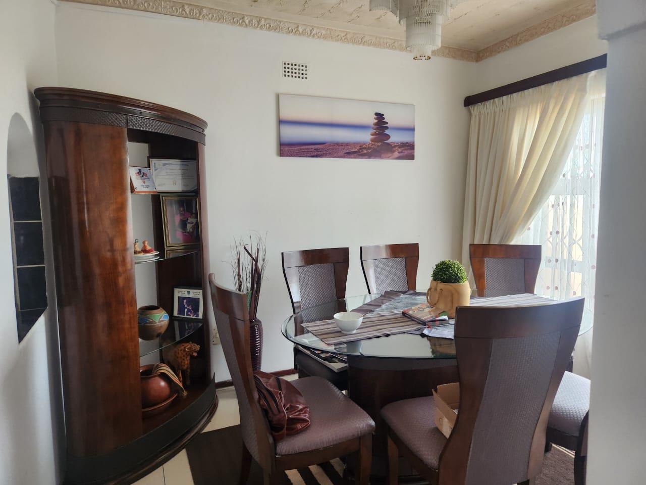 5 Bedroom House in Philippi For Sale R1,150,000 2260492