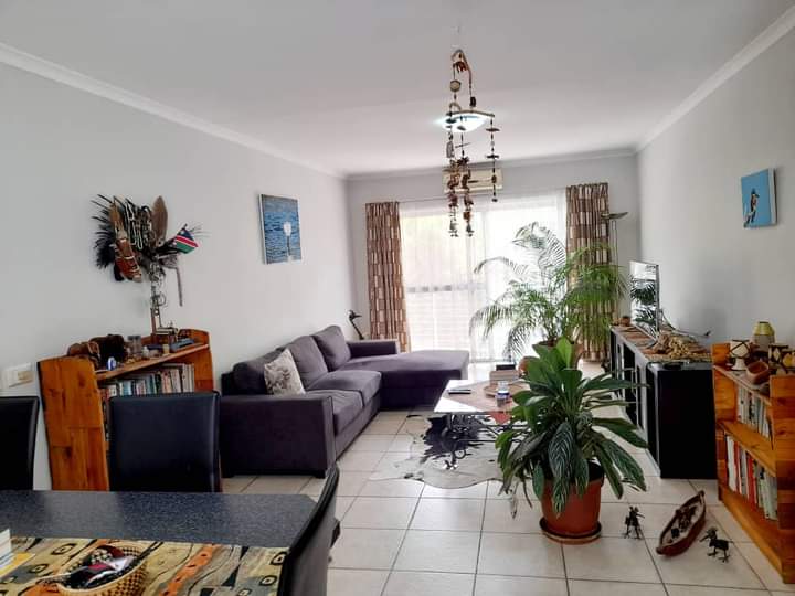 Elisenheim Apartment For Sale: Spacious living, double garage, and ...