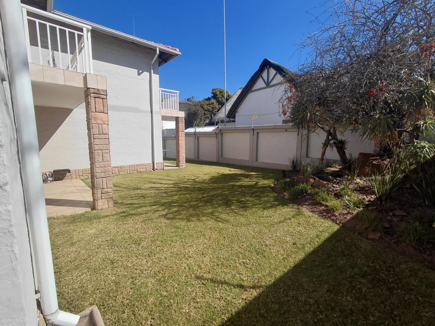 property-image