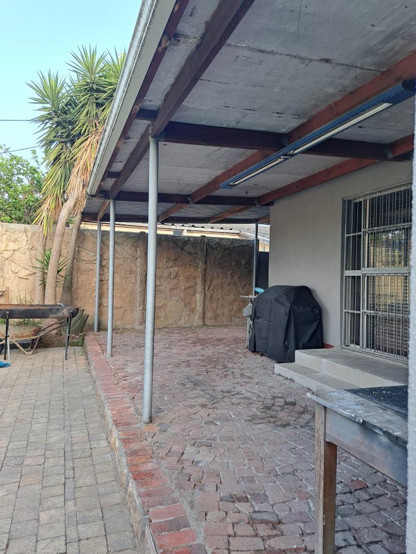 3 Bedroom House in St Dumas For Sale R2,295,000 2238606