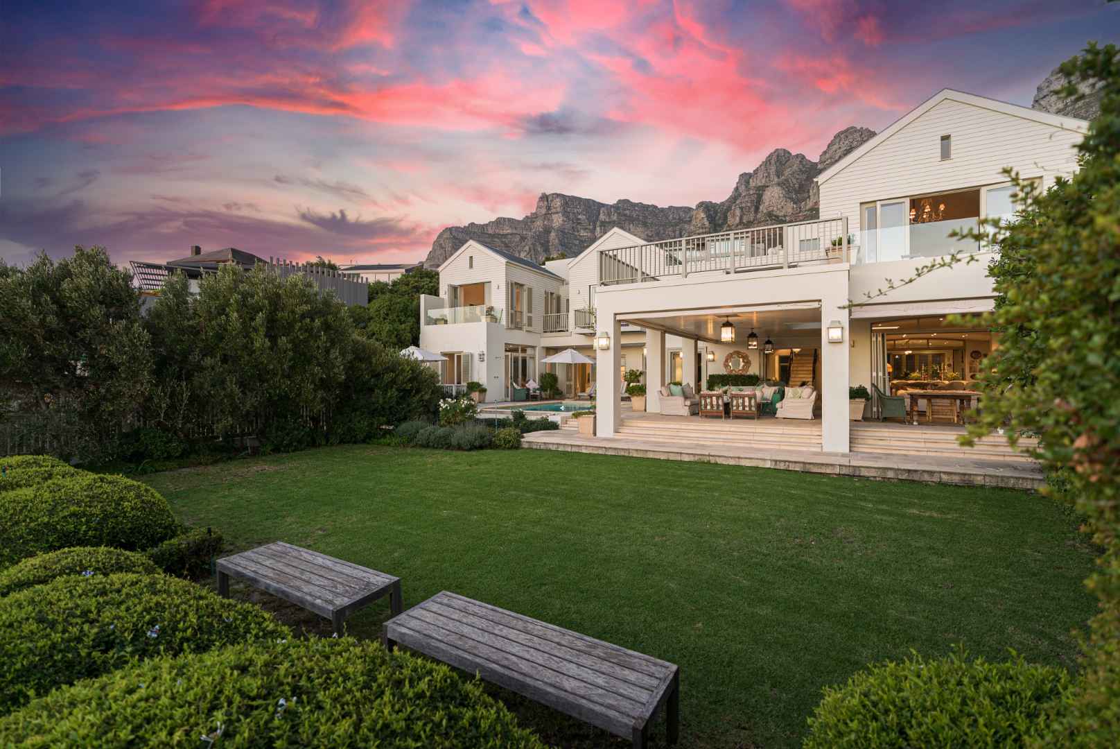 House For Sale in CAMPS BAY