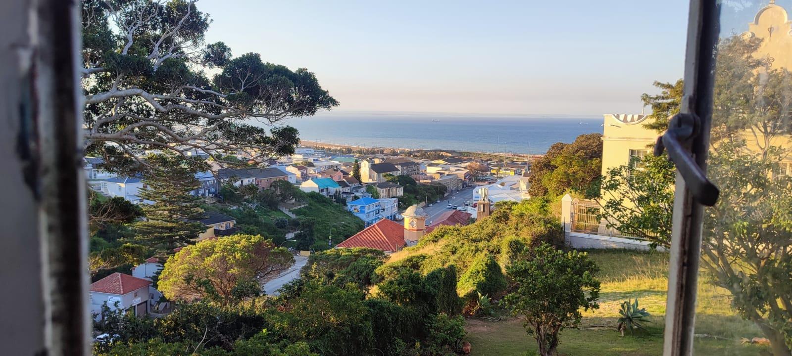 Well kept block with GORGEOUS Bay View