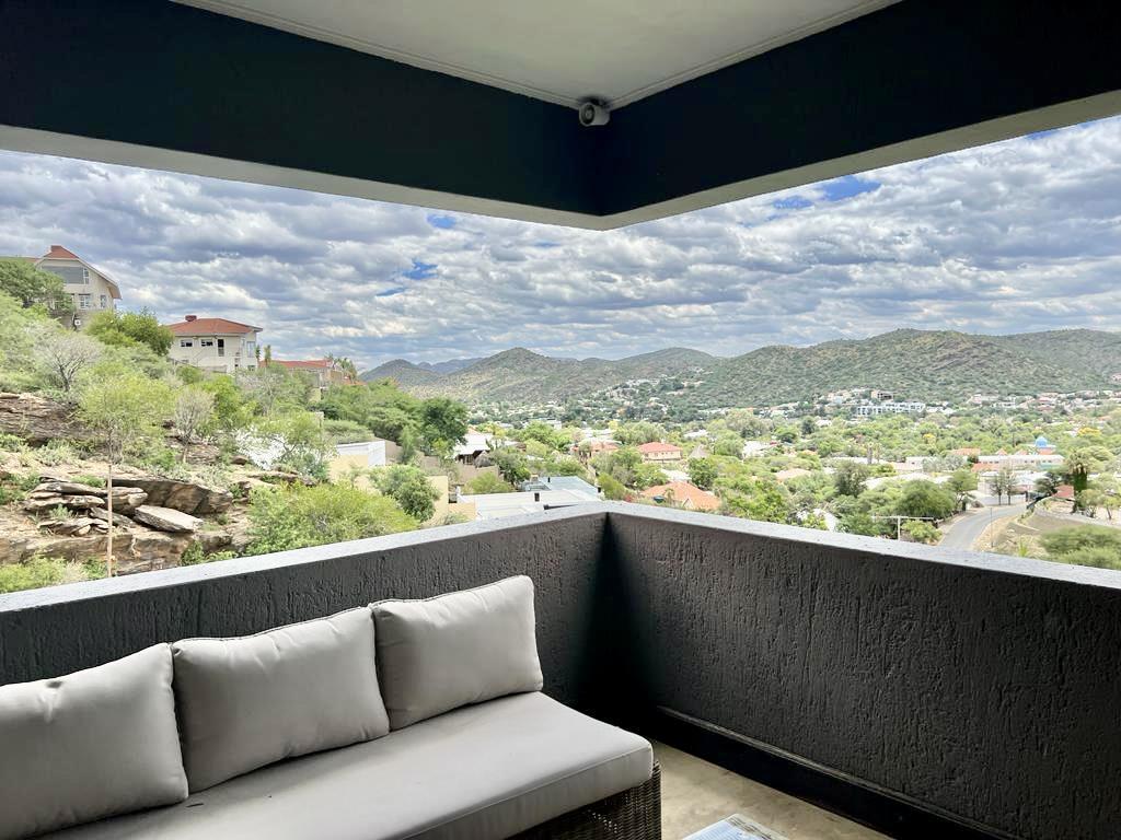 For Sale Klein Windhoek House with Spectacular Views, 4 Ensuite