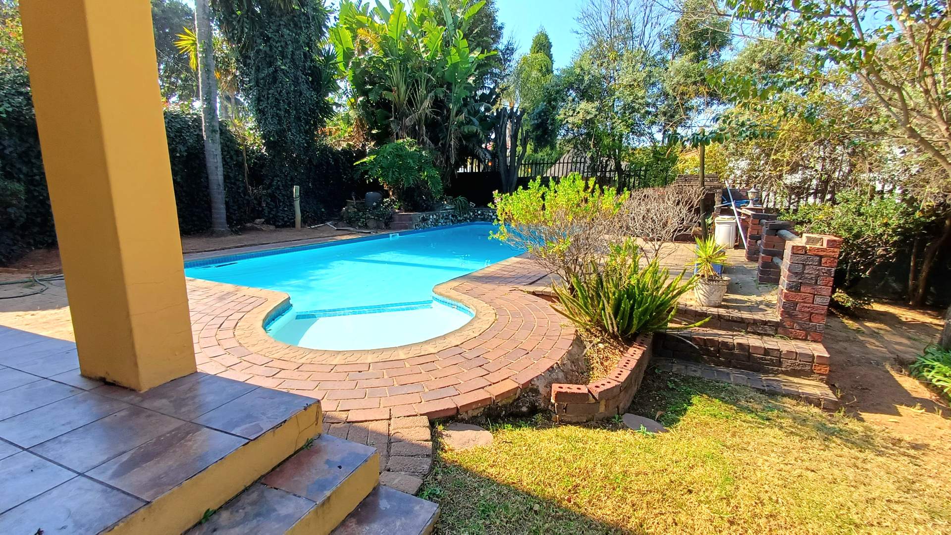 property-image