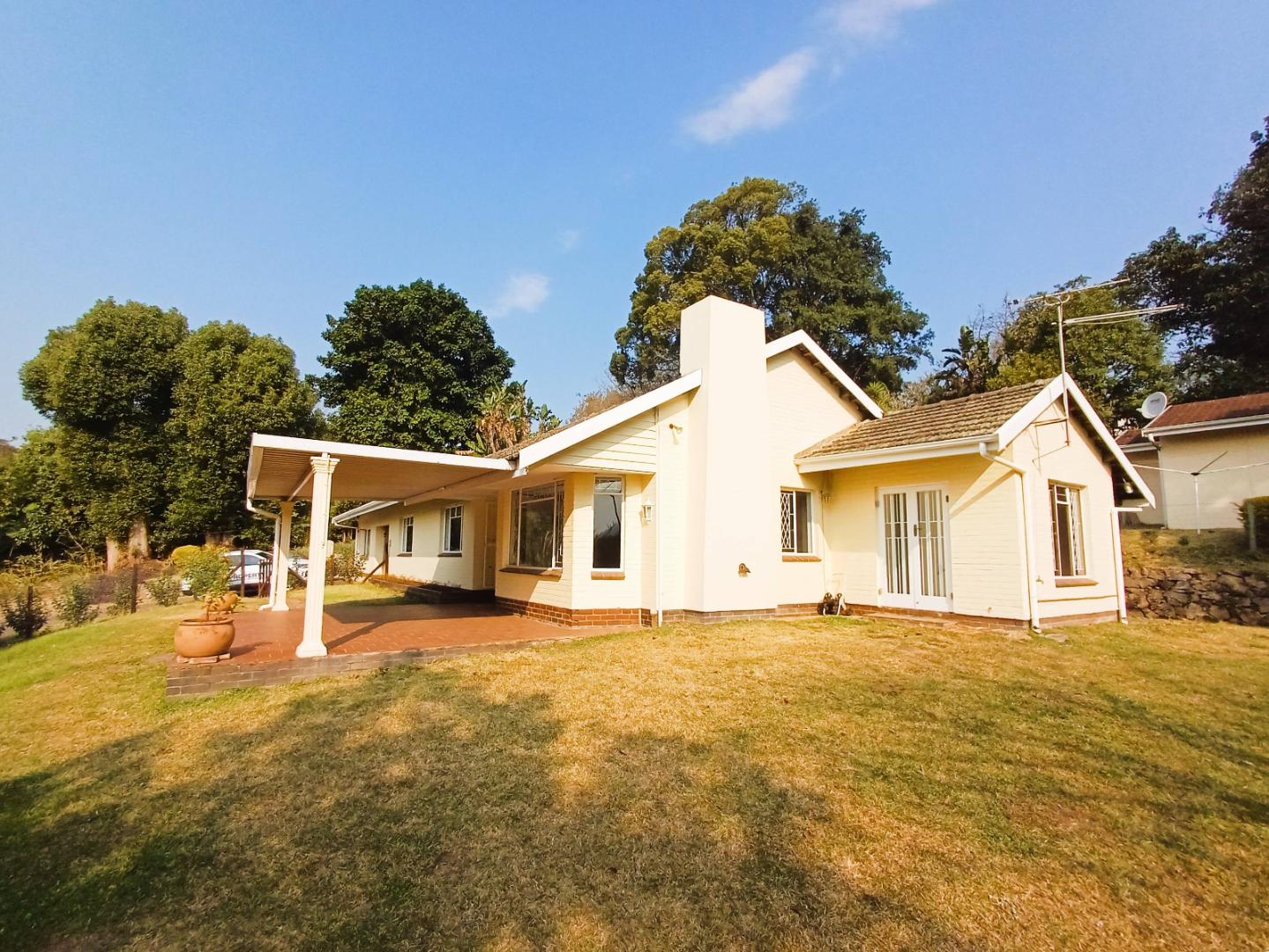 FOR RENT | KLOOF | 3 Bedroom Family Home