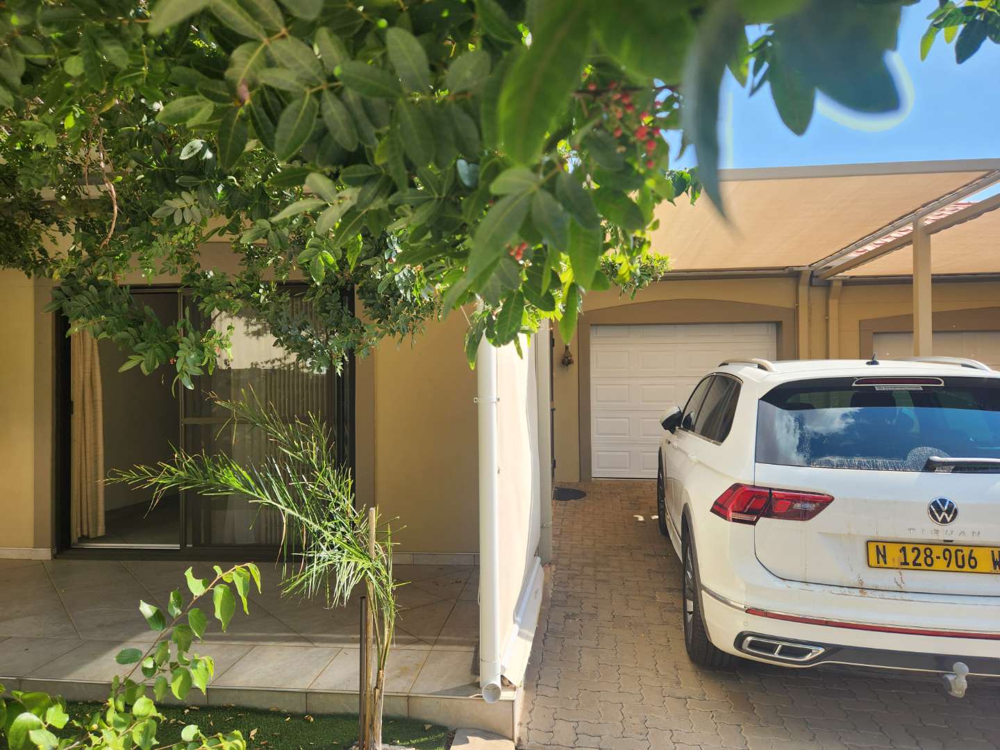 Eros Park Townhouse for Sale Spacious, Neat, and CC Registered