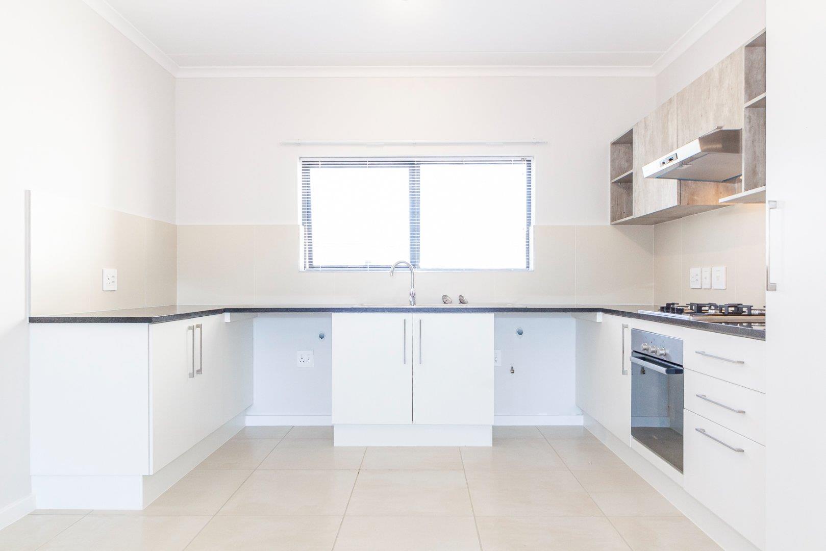 Cape Gate Apartment To Rent Two bedrooms, pool access, secure complex