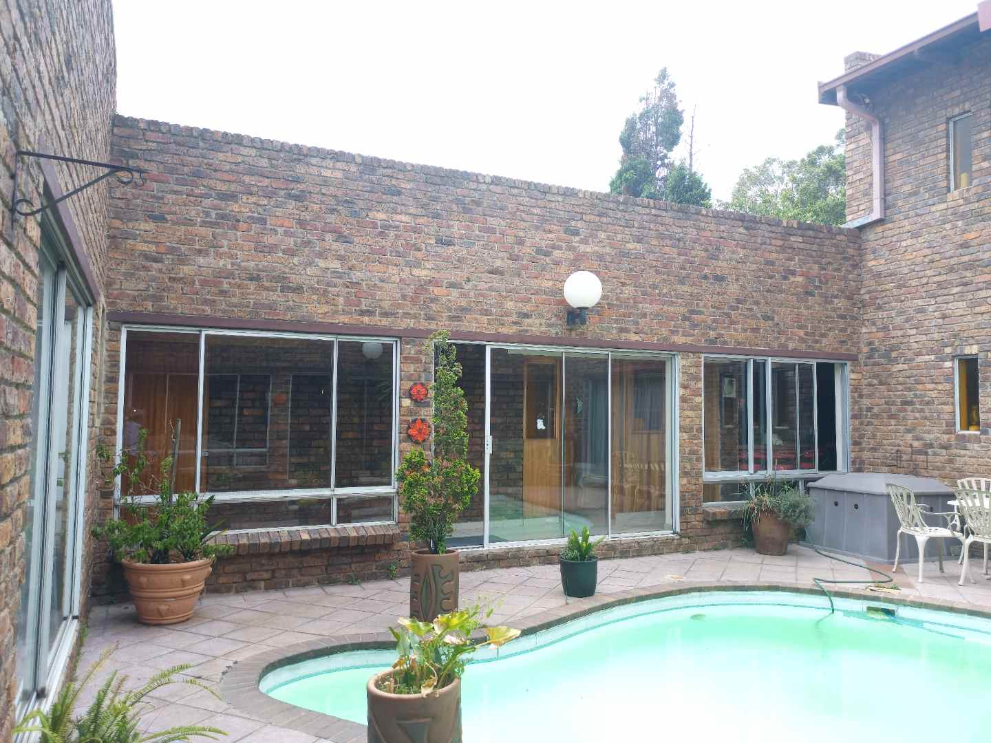 9 Bedroom House in Lakefield, Benoni For Sale for R 3,999,999 2093688