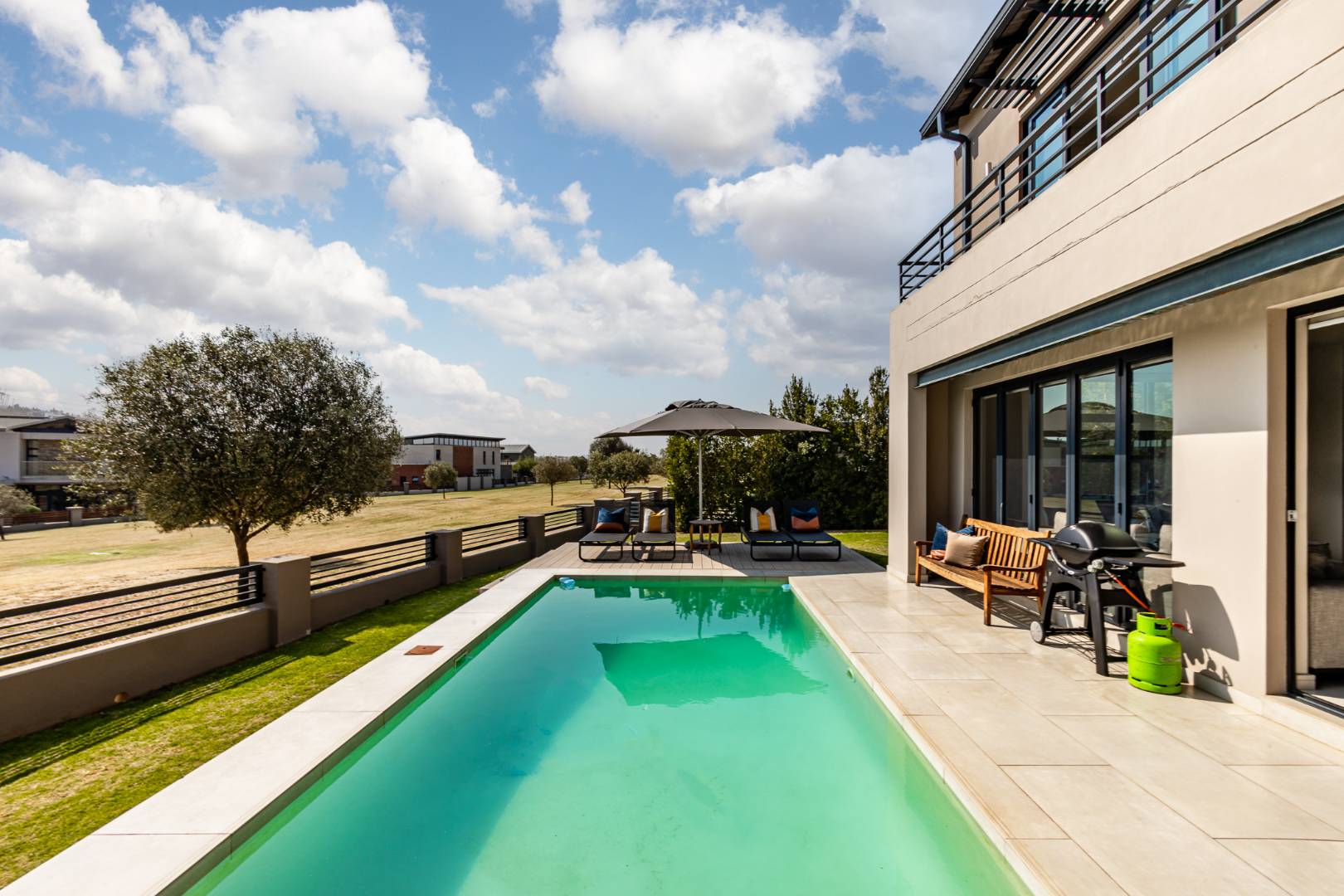 Luxurious House For Sale at Copperleaf Golf & Country Estate 1895283