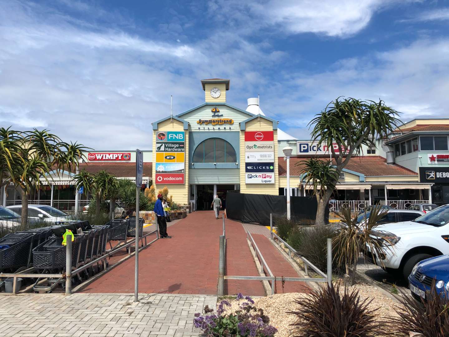 Summerstrand, Port Elizabeth properties and houses to rent 1 to 19 of