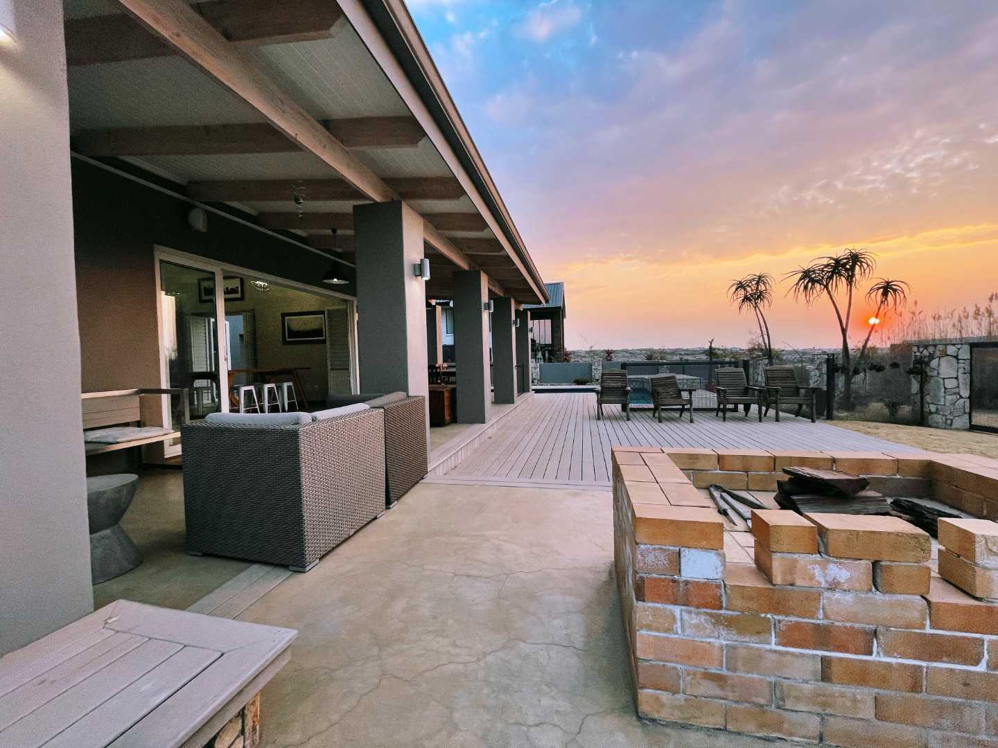 4 Bedroom House in Waterfall Country Estate, Midrand For Sale for R