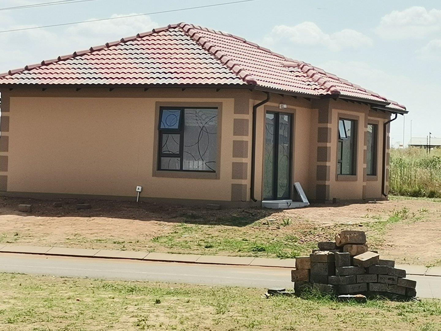 2 Bedroom House in Sharon Park For Sale R690,000 2099262