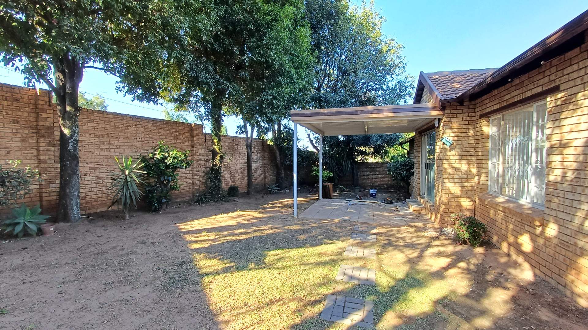 property-image