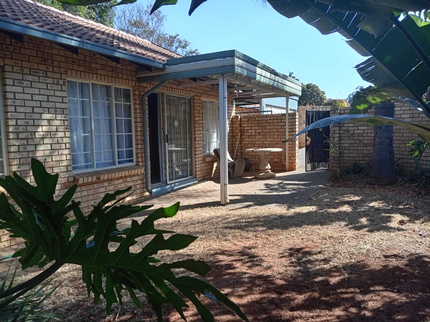 SOLE AND EXCLUSIVE MANDATE BY HOMESDOT PROPERTIES