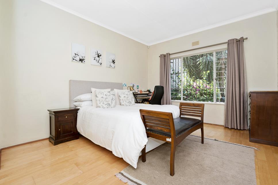 3 Bedroom Townhouse in River Club For Sale R2,350,000 2222940