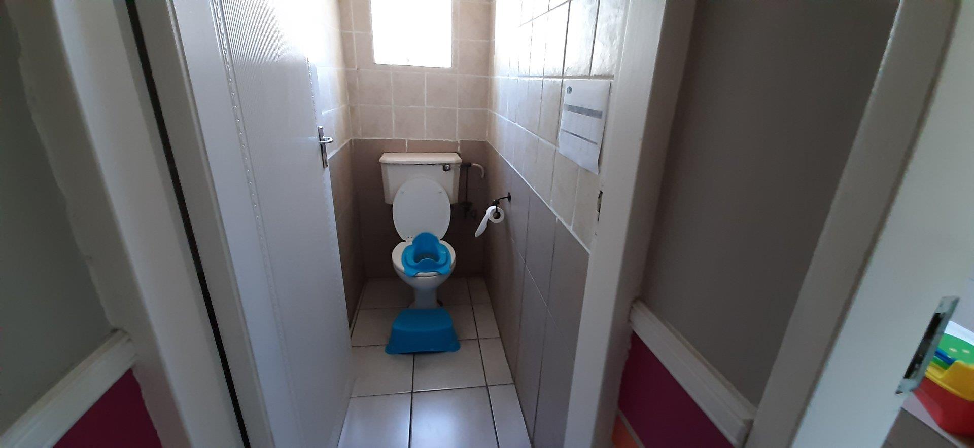 5 Bedroom House in Park West, Bloemfontein For Sale for R2,650,000