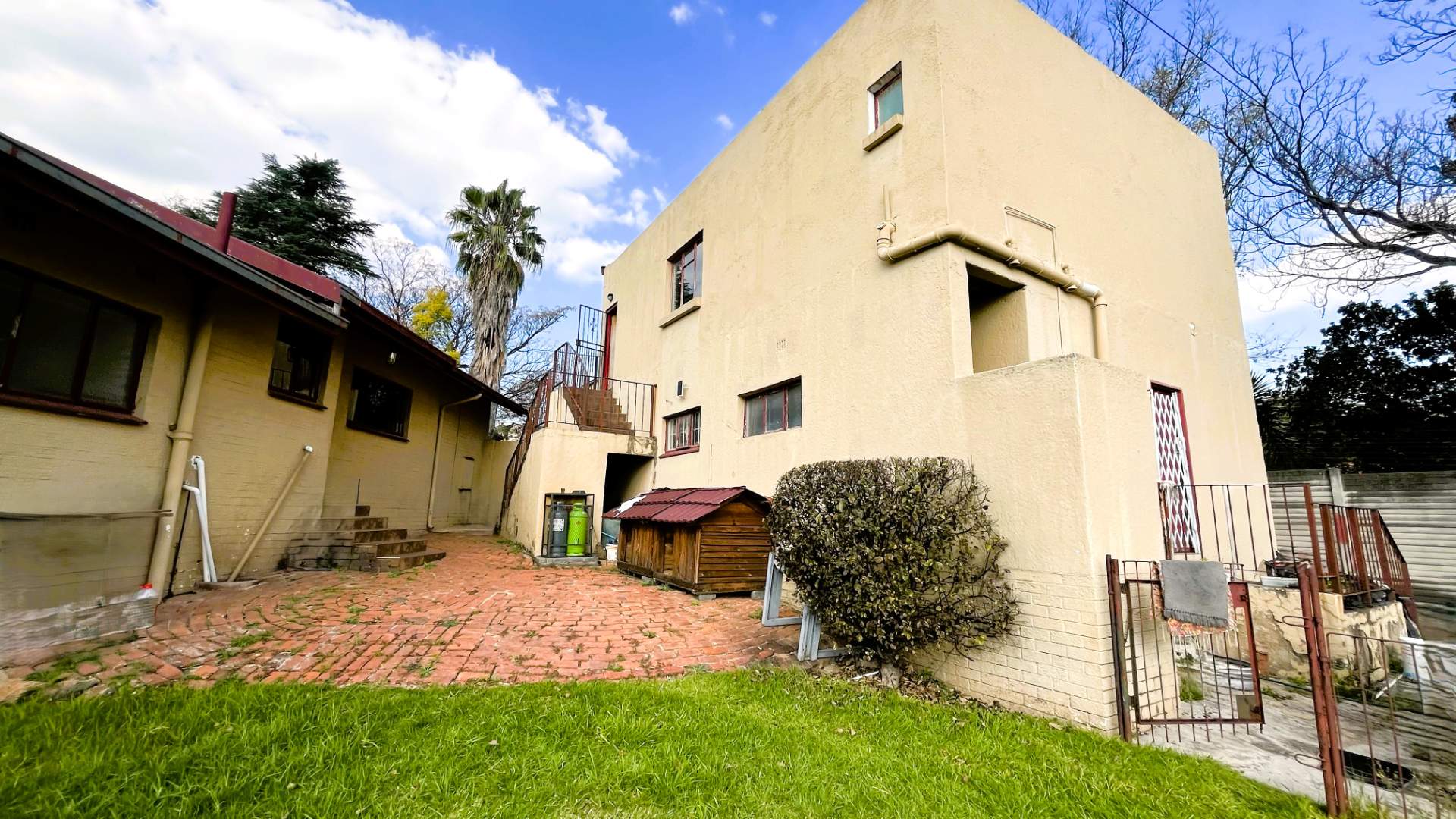 property-image
