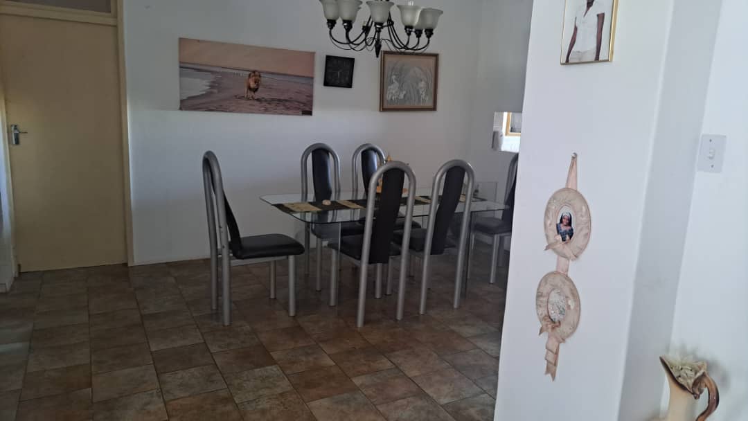 258m² House in Hochlandpark For Sale N3,007,000 2317619