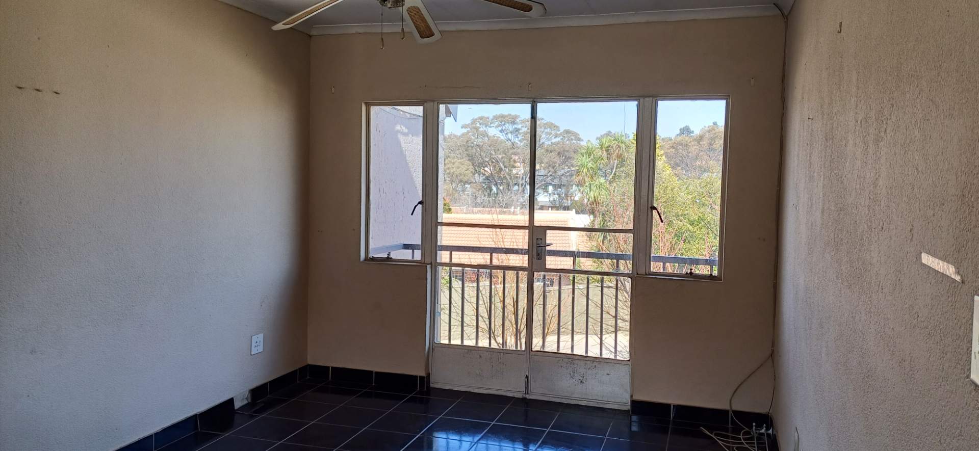 1 BED REMBRANDT RIDGE