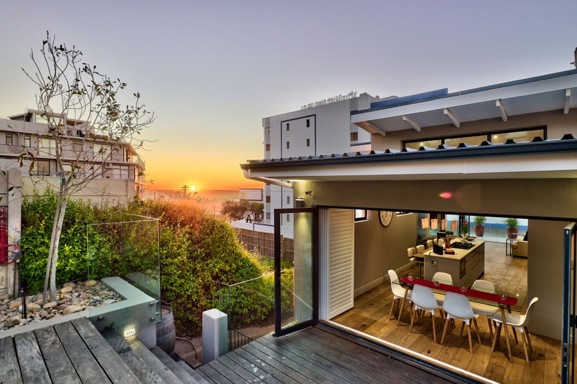 Sea Point House For Sale in SEA POINT, CAPE TOWN was listed for R8