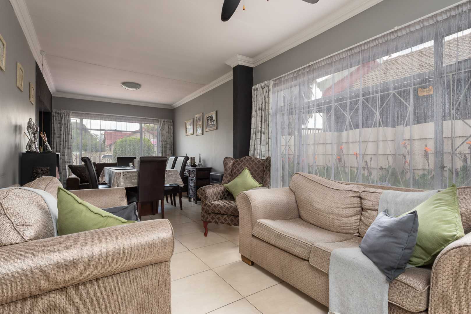 Stunning House For Sale in General Alberts Park with Modern Features