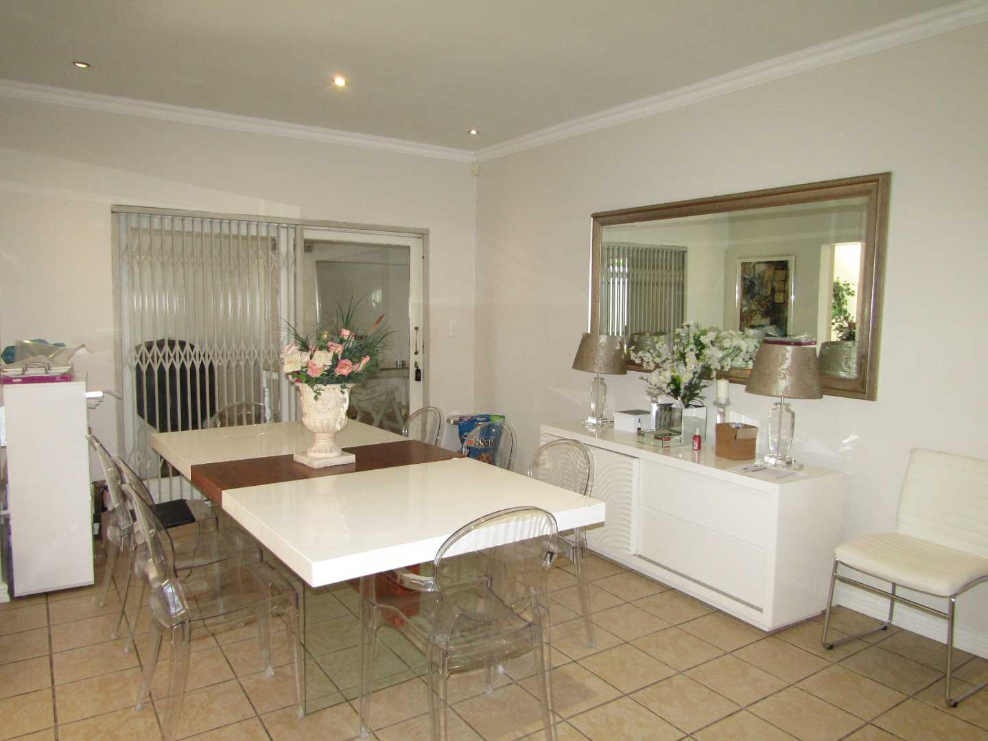 Modern Townhouse For Sale in Fairmount, No Levies, Double Garage