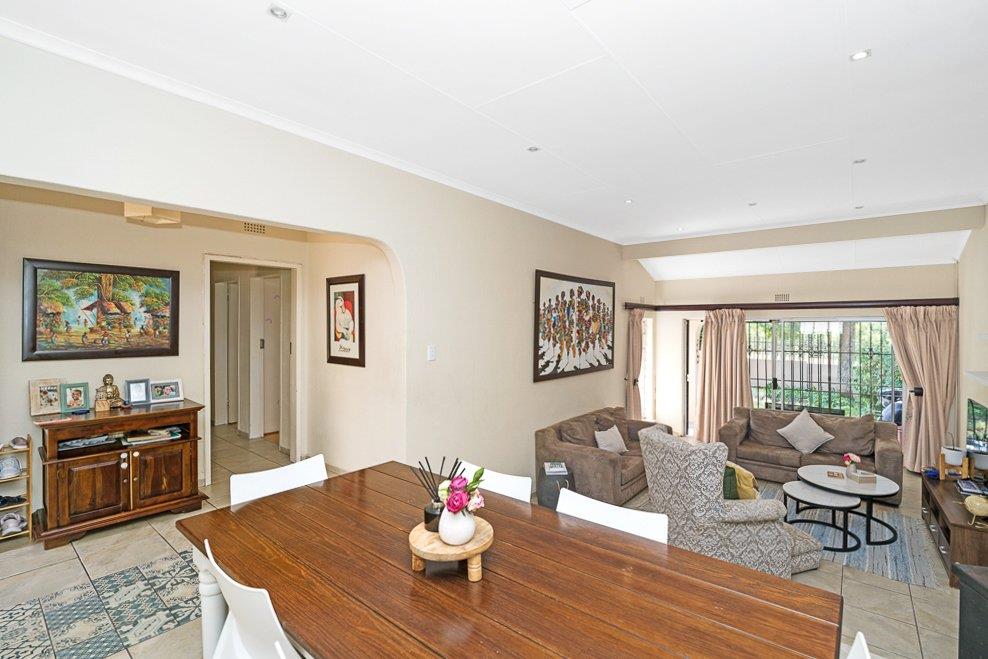 3 Bedroom Townhouse in River Club For Sale R2,350,000 2222940