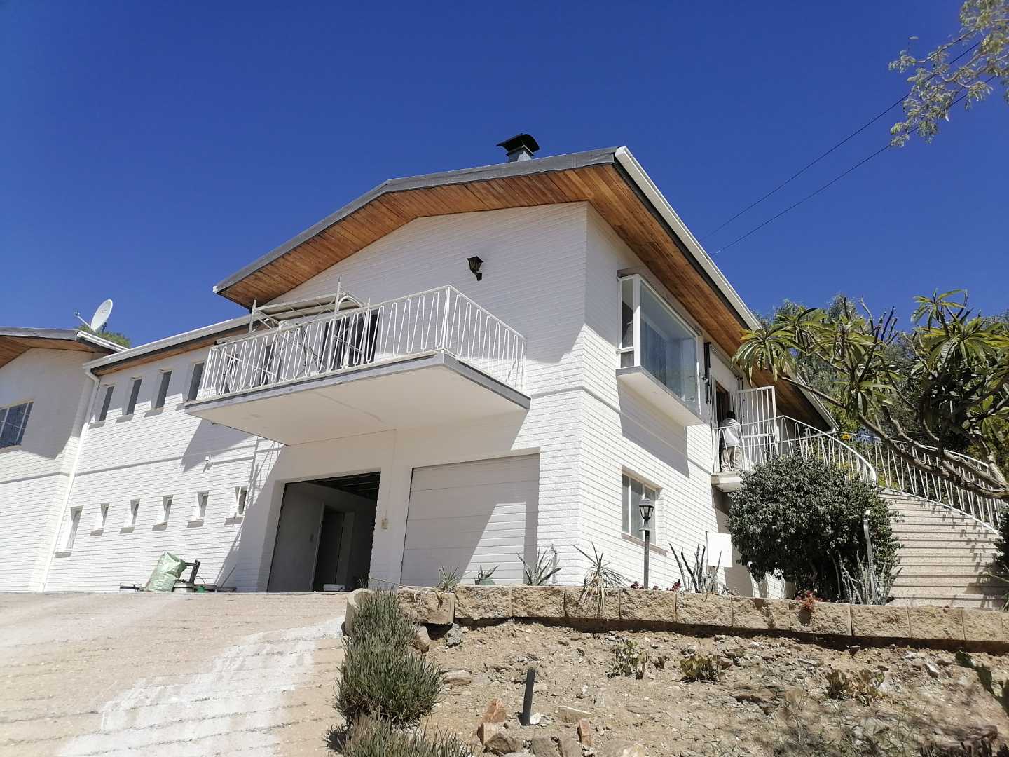 Luxury Hill Property property and houses for sale in Luxury Hill