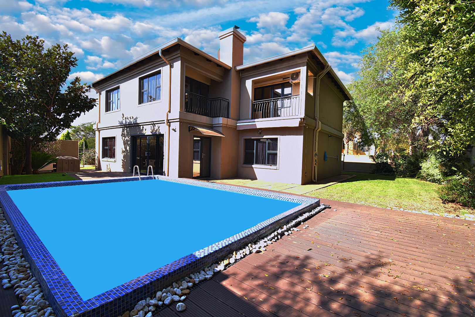 Luxurious Cluster For Sale in Irene Farm Villages Modern