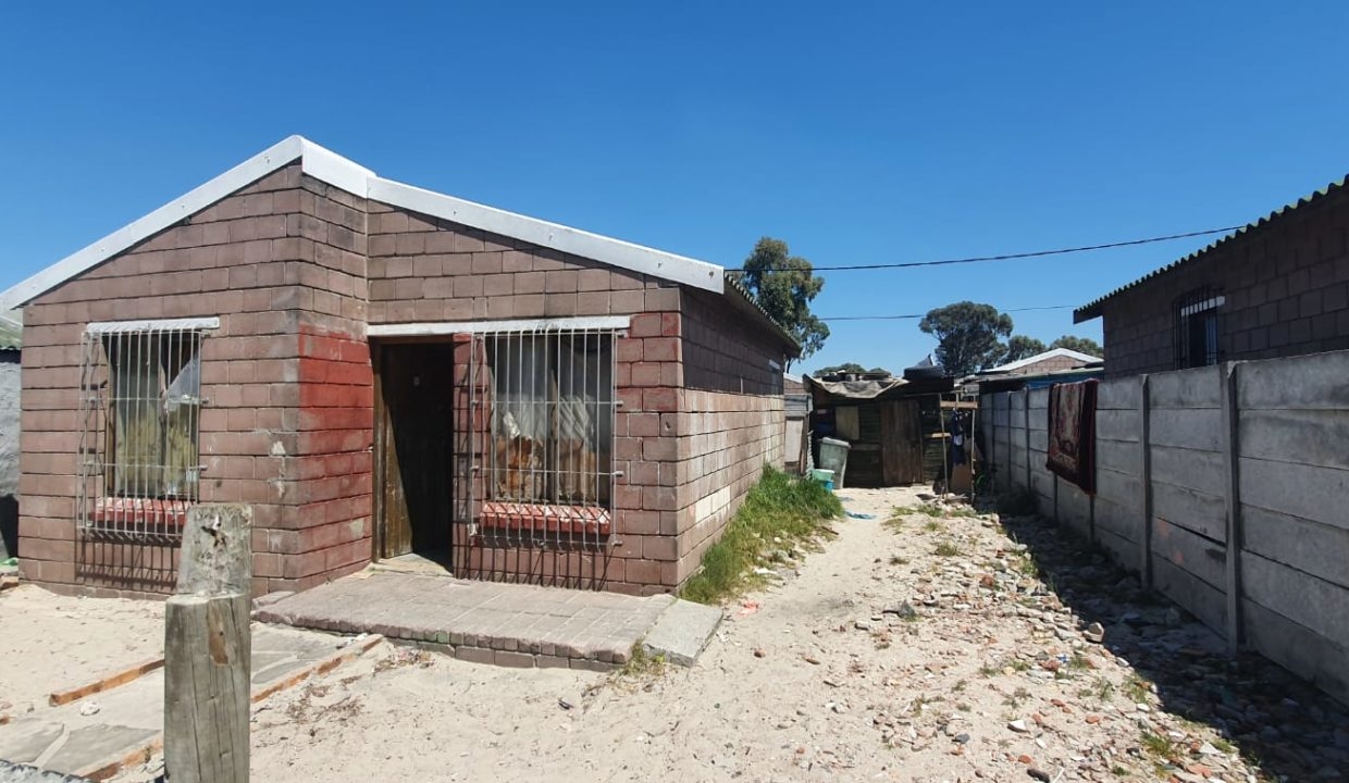 Property and houses for sale and rent in Roosendal, Delft MyProperty