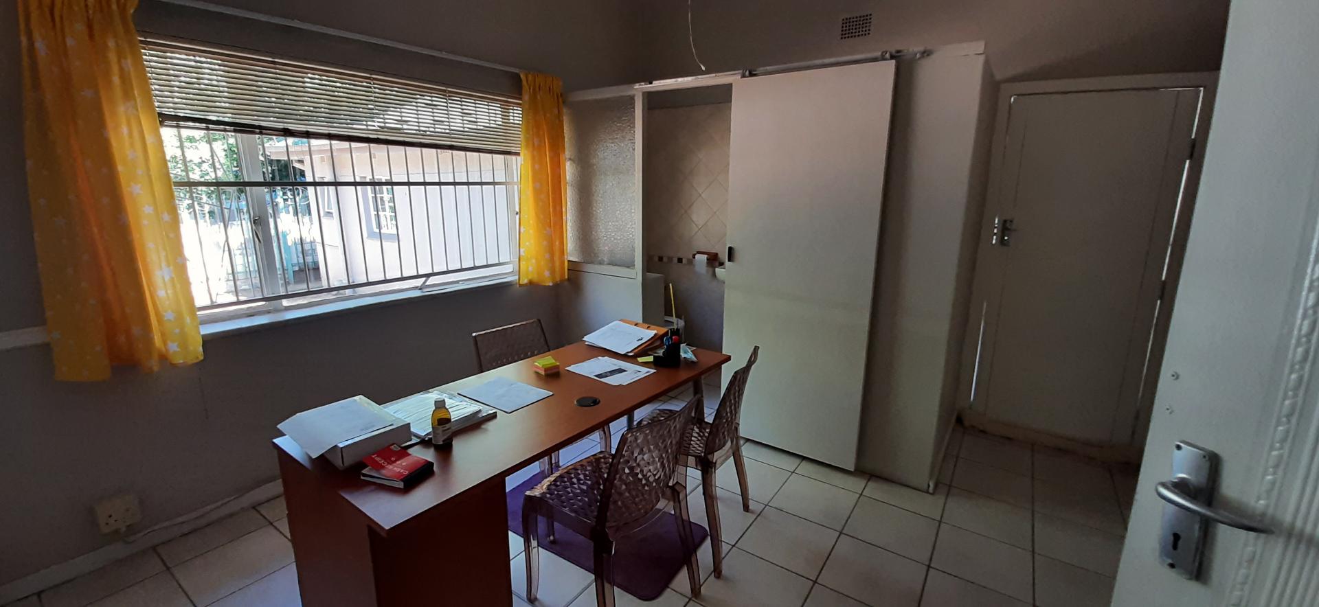 5 Bedroom House in Park West, Bloemfontein For Sale for R2,650,000