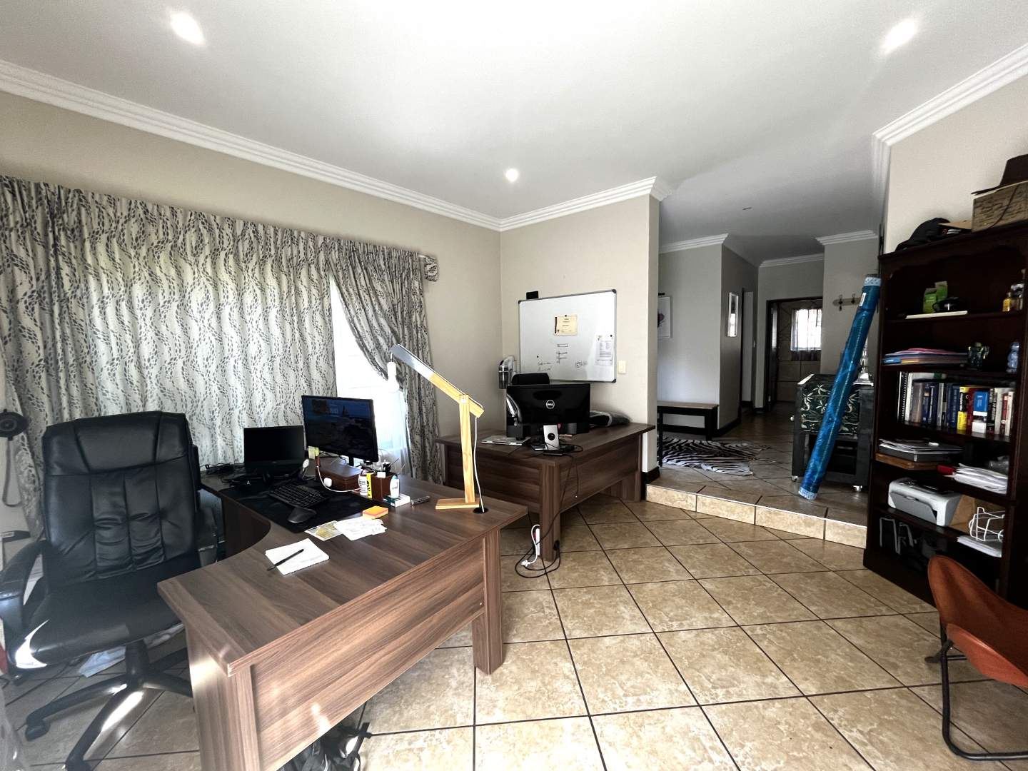 For Sale Spacious House in The Wilds with Pool, Clubhouse, and 24Hour