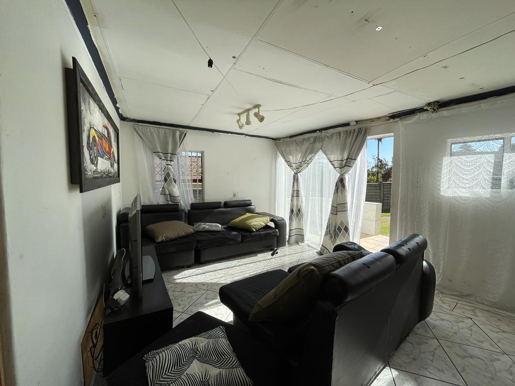 Esther Park House For Sale in Esther Park, Kempton Park was listed