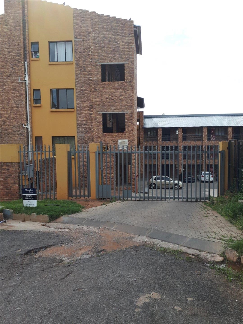 Discovery, Roodepoort properties and houses to rent 1 to 7 of 7
