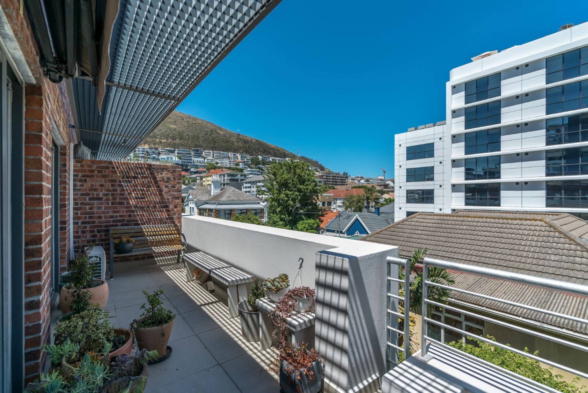 Green Point Apartment For Sale in Green Point, Cape Town for sale in