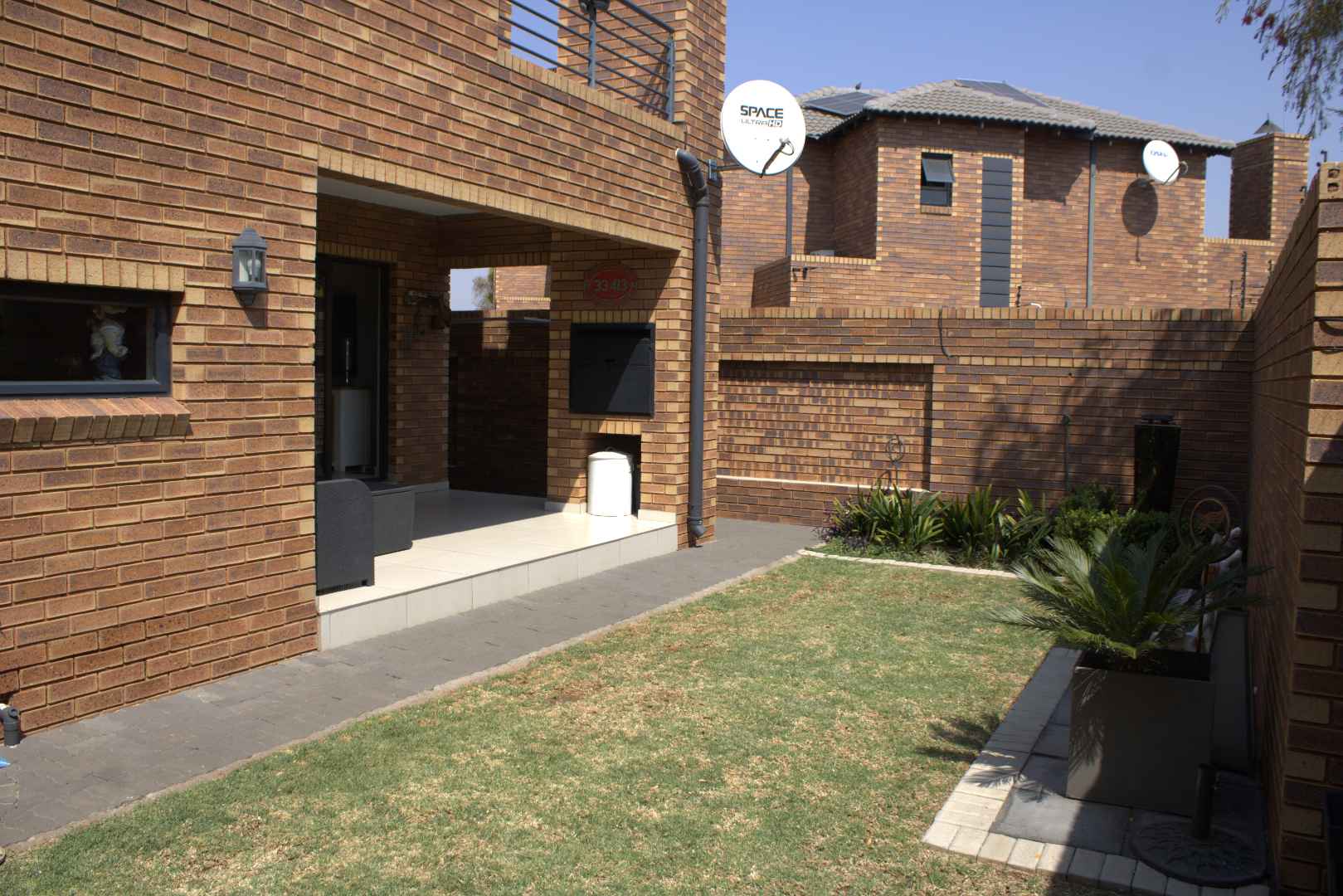 Brackenhurst Townhouse For Sale 3 bedrooms, study, garden, double