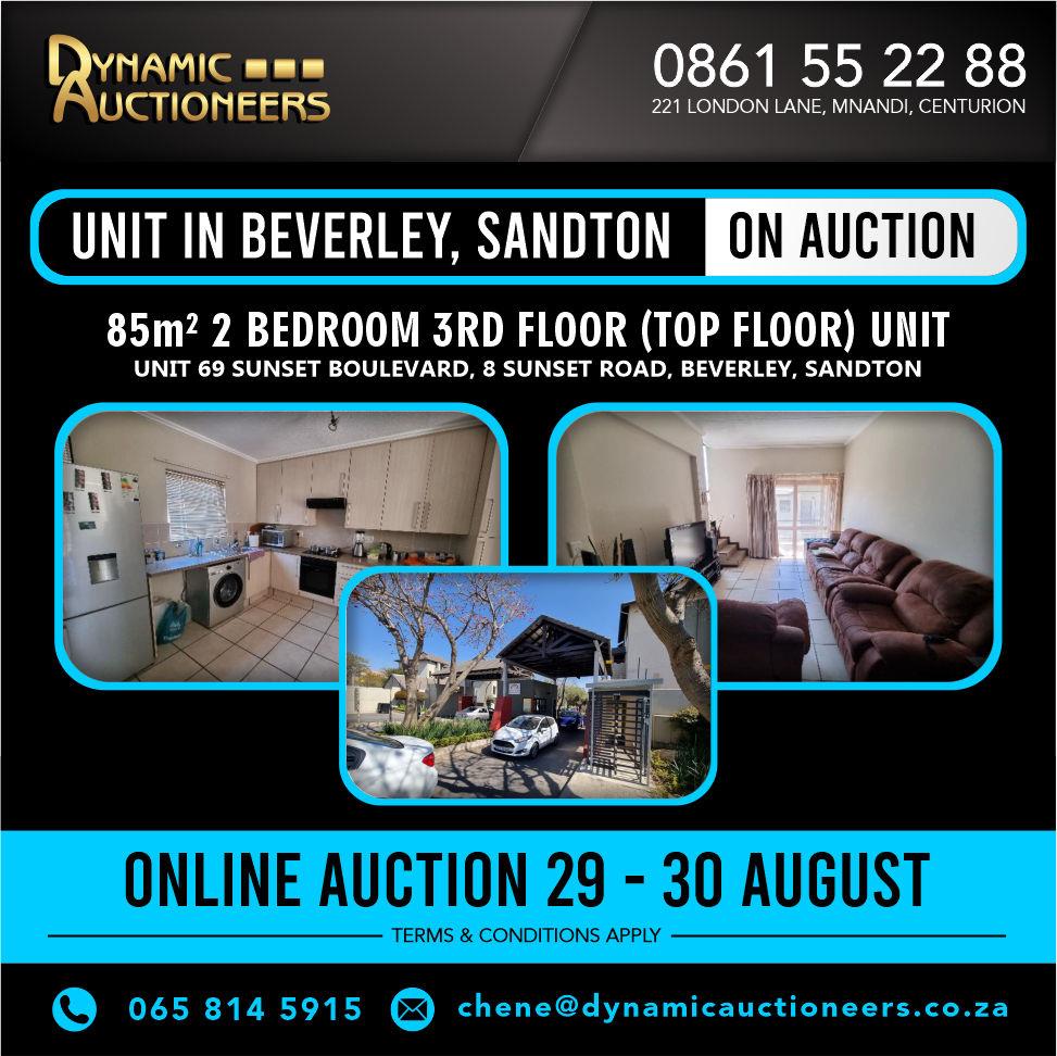 Townhouse Auction in Beverley