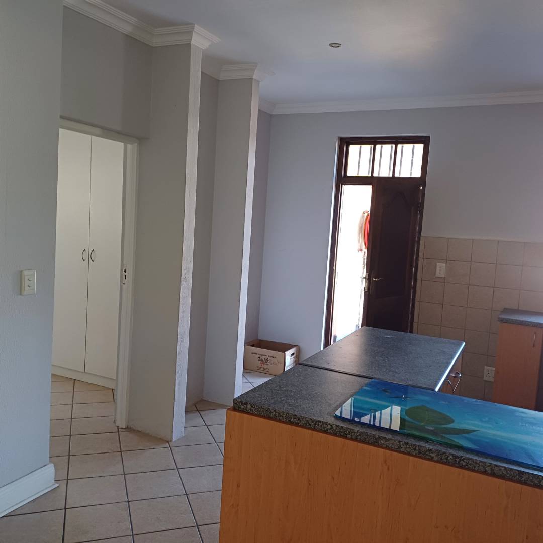 Room Flats To Rent In Brackenfell For R3000 Sale Brackenfell
