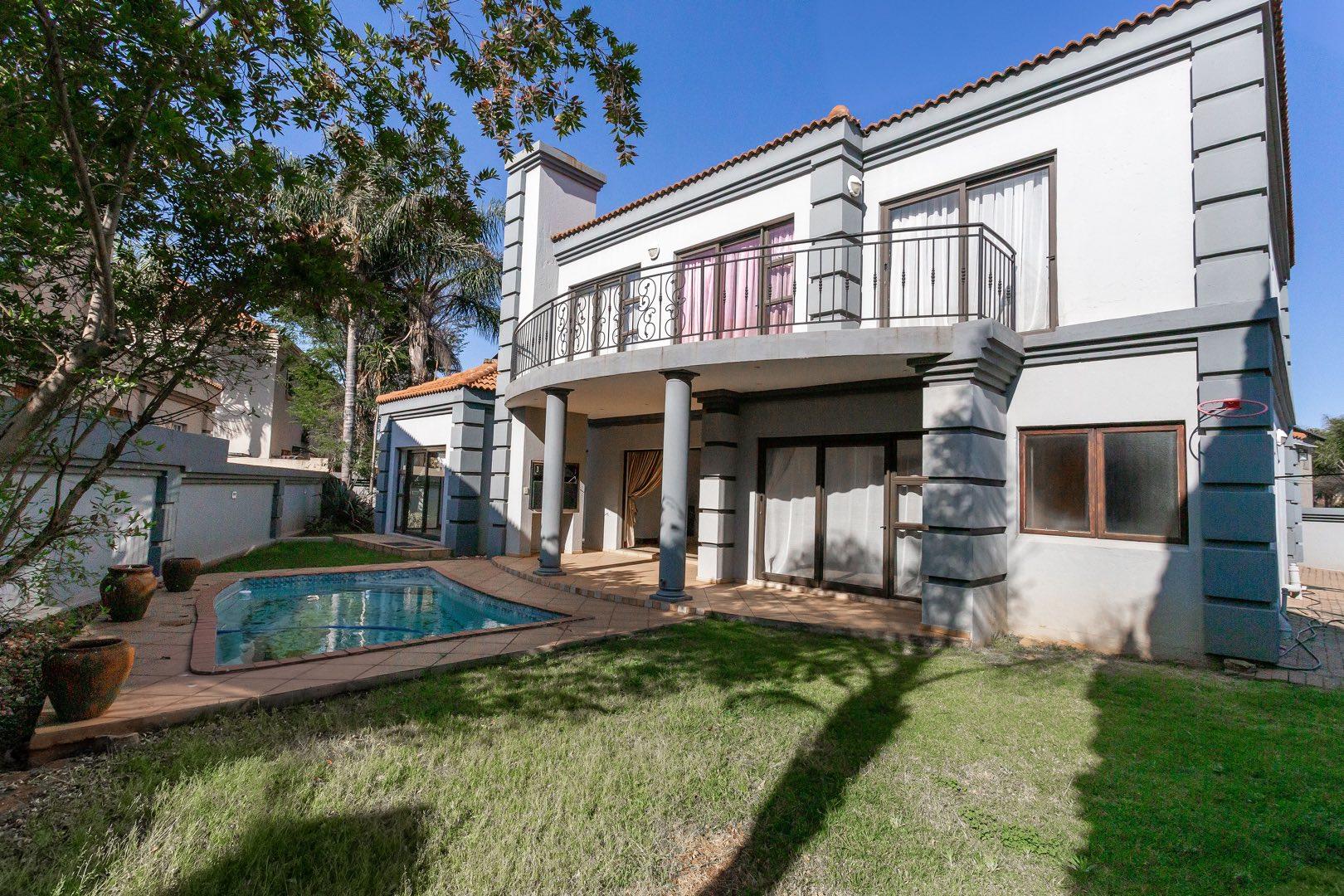 Renovator's Dream House for Sale in Irene Farm Villages 2057531