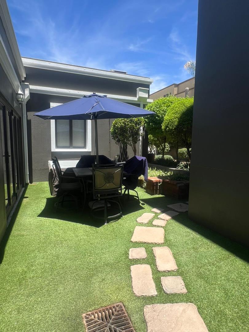 Luxurious House for Sale in Ludwigsdorf MustSee Features! 2209917