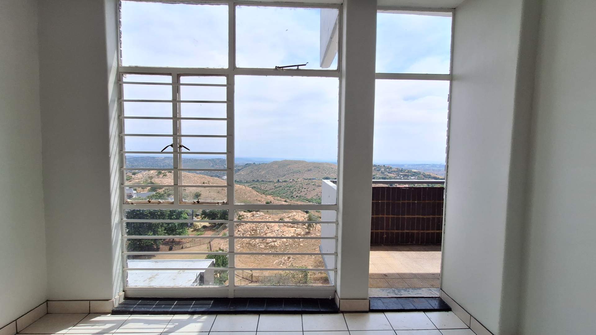 property image property-image