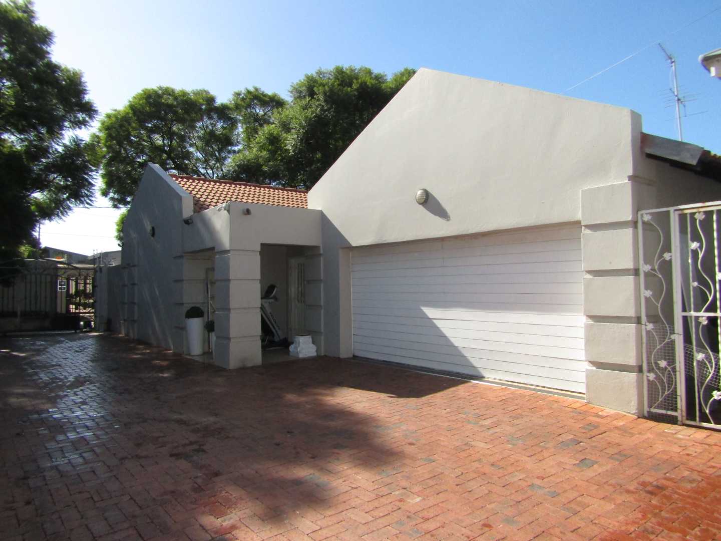 4 Bedroom Townhouse in Fairmount For Sale R1,995,000 2030963