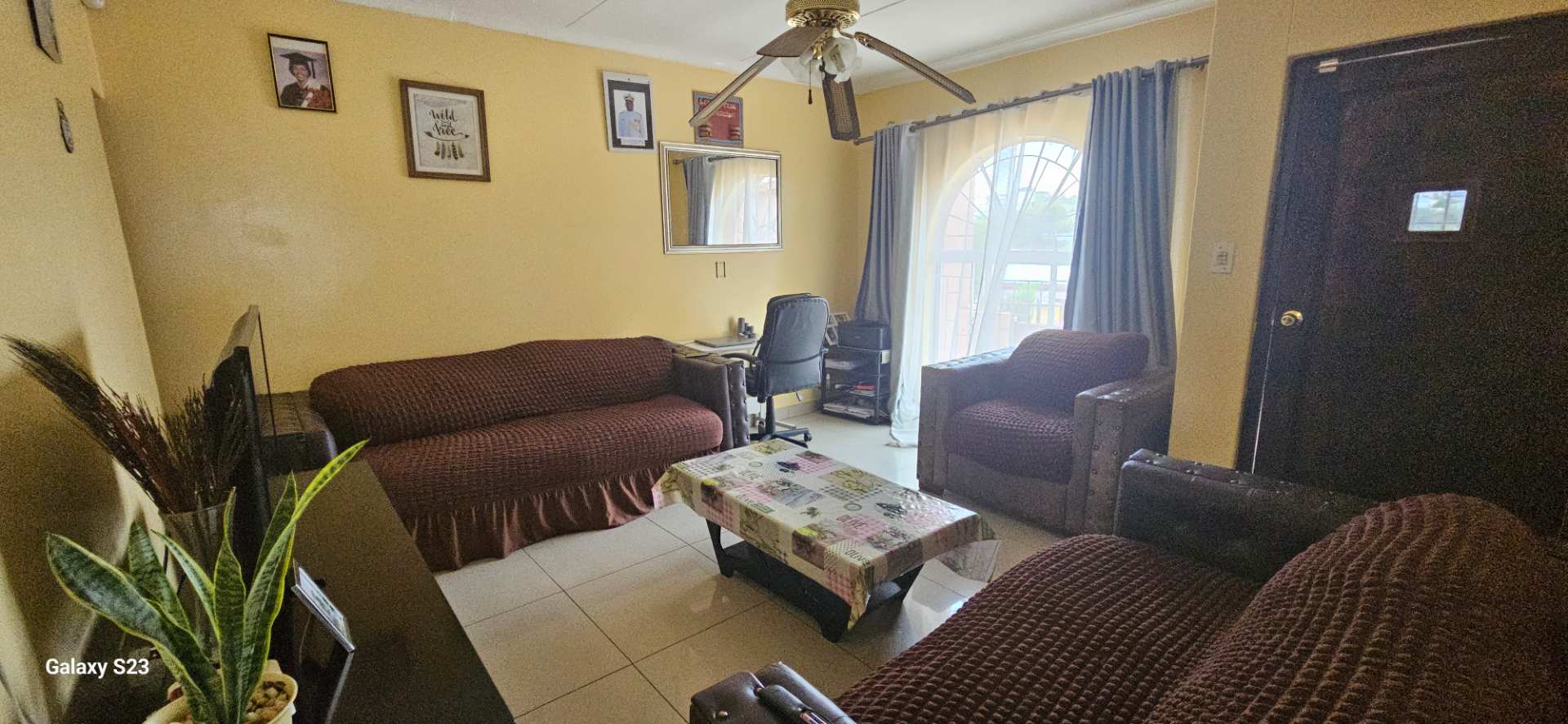 🏡 For Sale Dorado Park House with Bachelor's Flat & Rental Potential 🛋