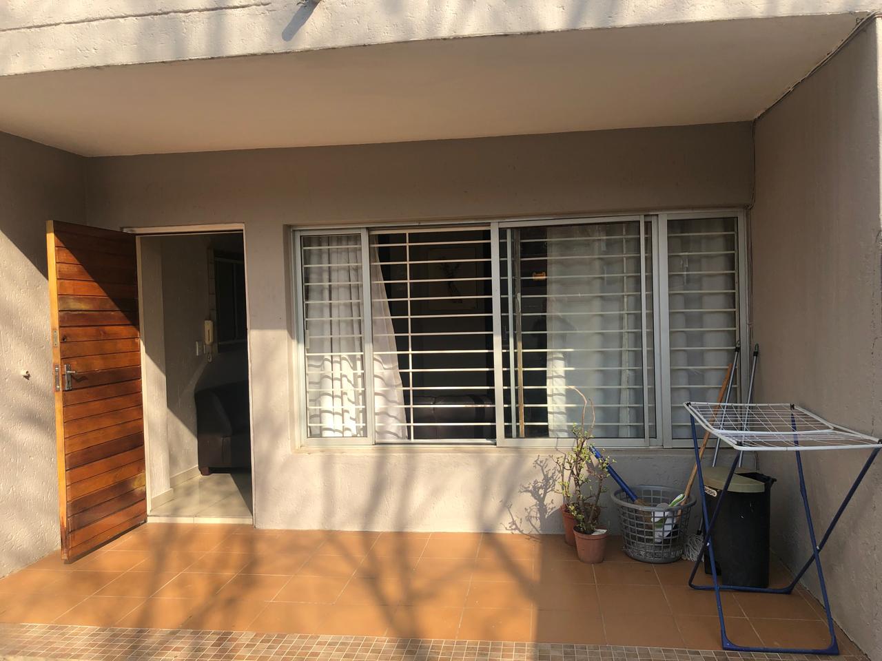 1 bedroom 1 bathroom apartment in Sandton