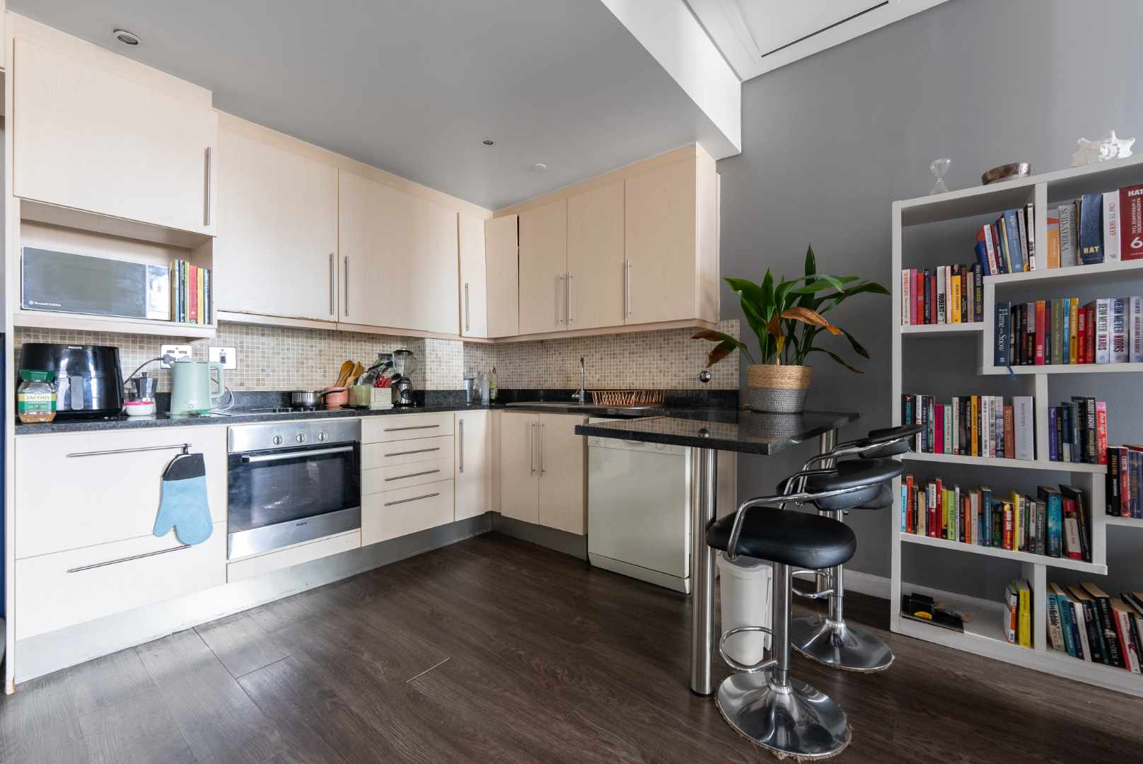 1 Bedroom Apartment in Cape Town City Centre For Sale R2,700,000 2333139