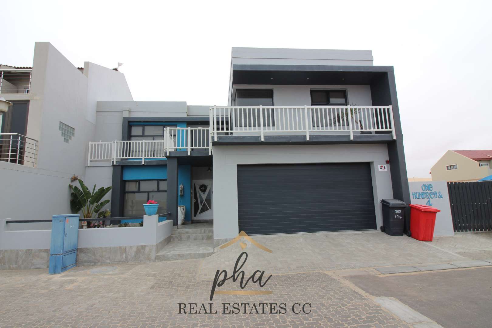 2 Bedroom House in Long Beach For Sale N3,465,000 2100021